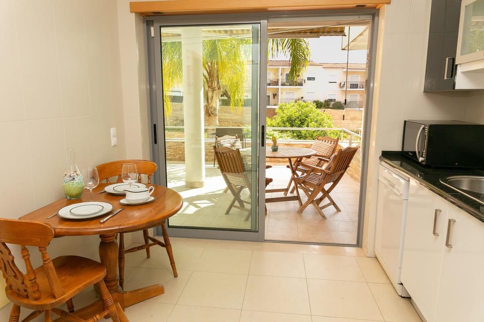 Patio, Day, View (from property/room), Balcony/Terrace, Kitchen or kitchenette, Dining area