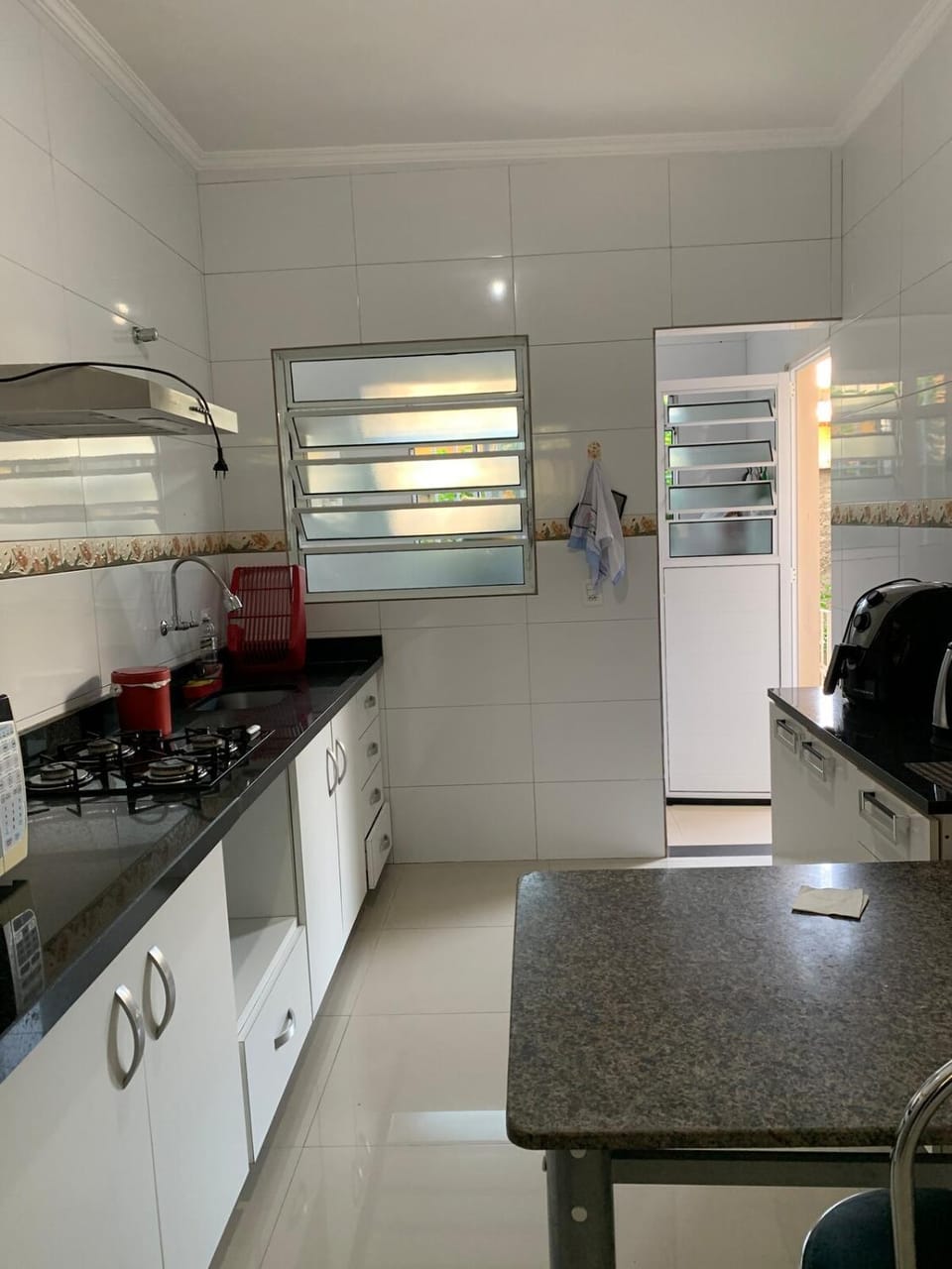 Apto Térreo 2 Dorm churrasq 3 carros 2 Banheiros quintal grande em Praia Grande a 900m da Praia CAIÇARA House in State of São Paulo