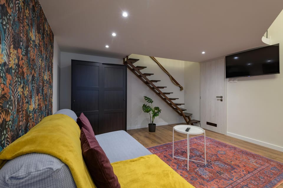 TV and multimedia, Living room