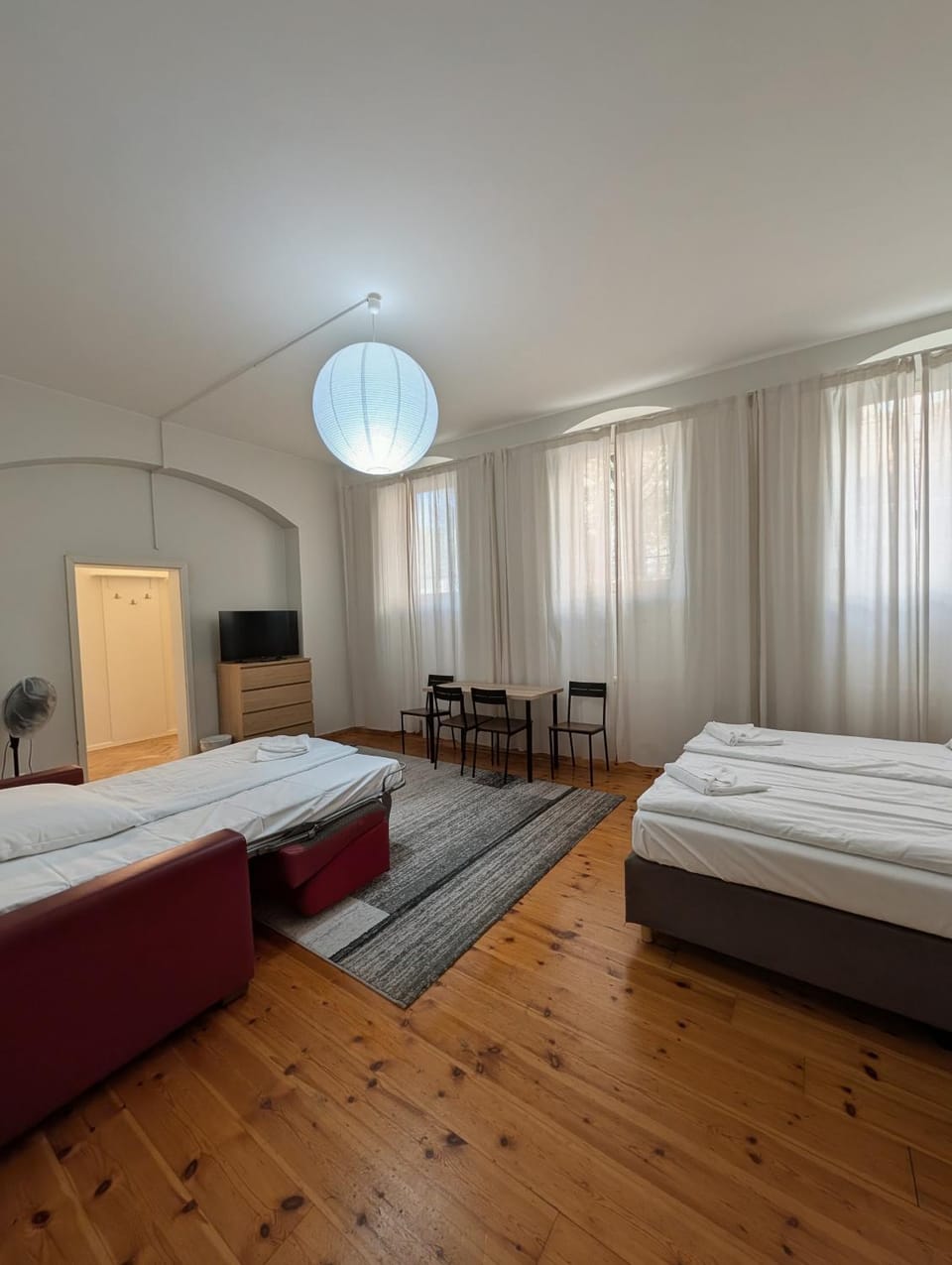 Bed, Living room, Bedroom