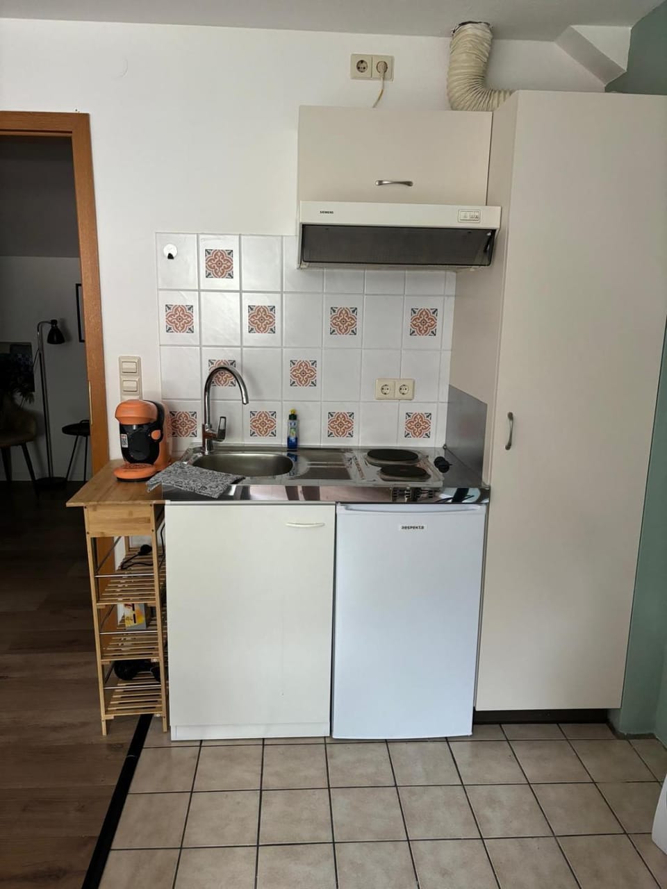 Kitchen or kitchenette, stove