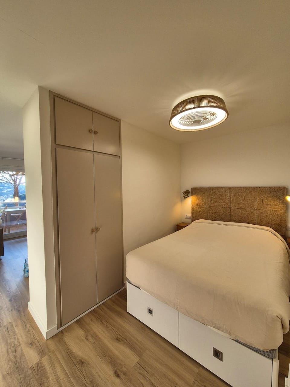 Bed, Photo of the whole room, Bedroom, wardrobe