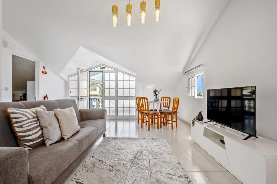 Communal lounge/ TV room, Living room