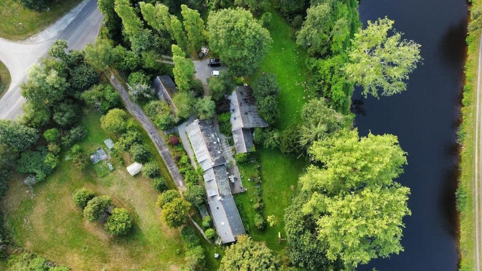 Property building, Neighbourhood, Bird's eye view, River view