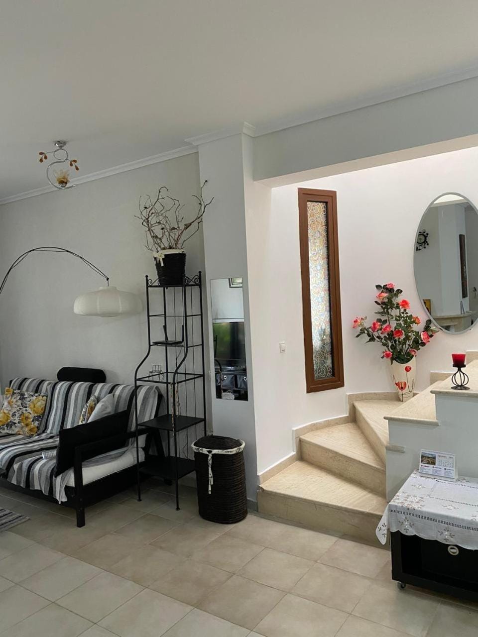 Living room, Photo of the whole room, Seating area