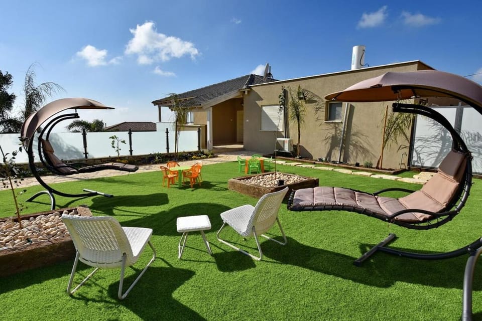 וילה גליתא - בריכה , ג'קוזי ונוף Villa in North District