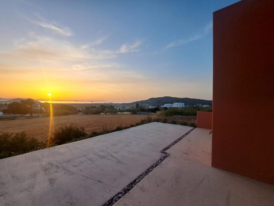 Natural landscape, City view, Mountain view, Sea view, Sunset