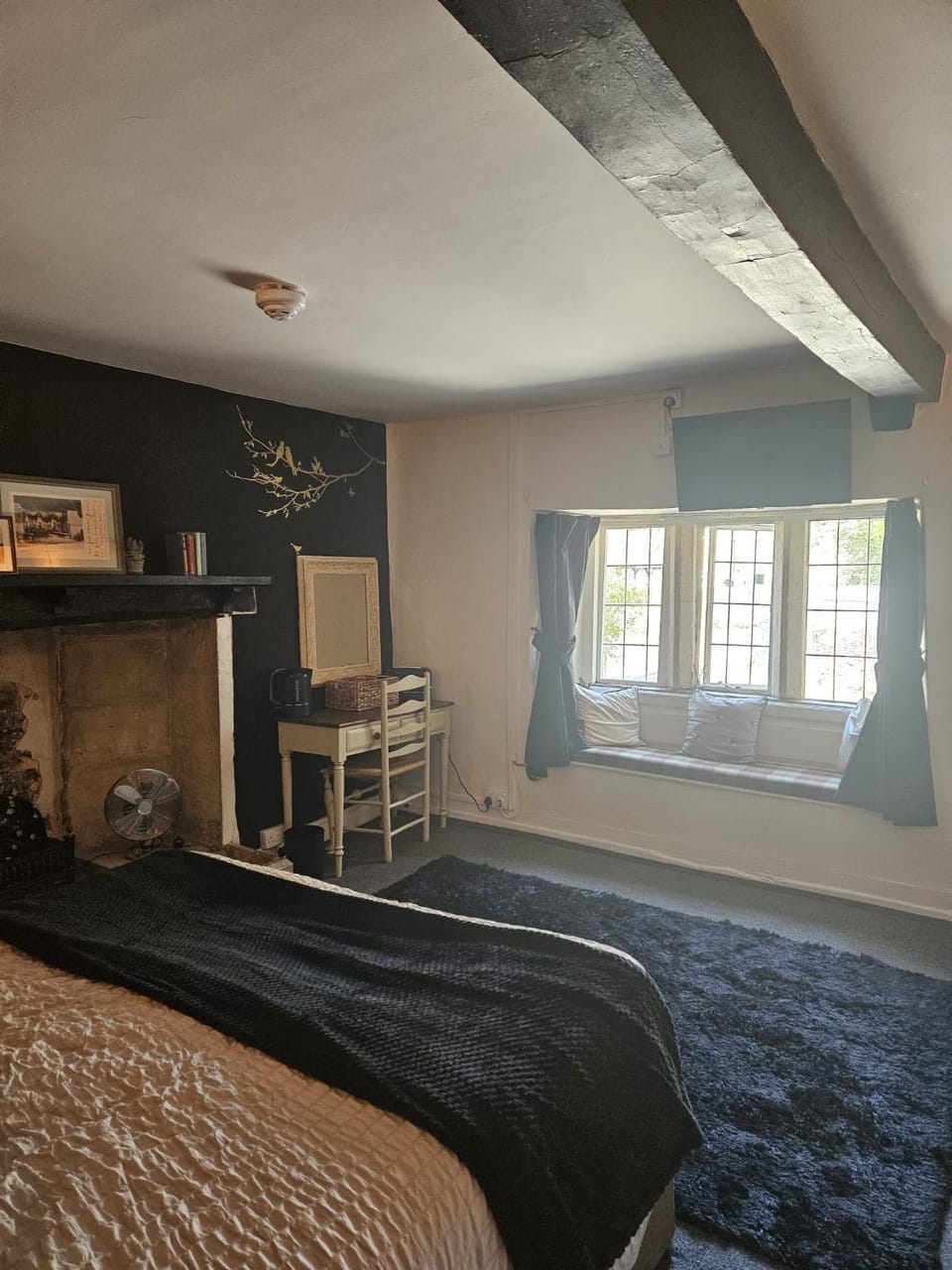 Bear Inn Inn in Stroud District