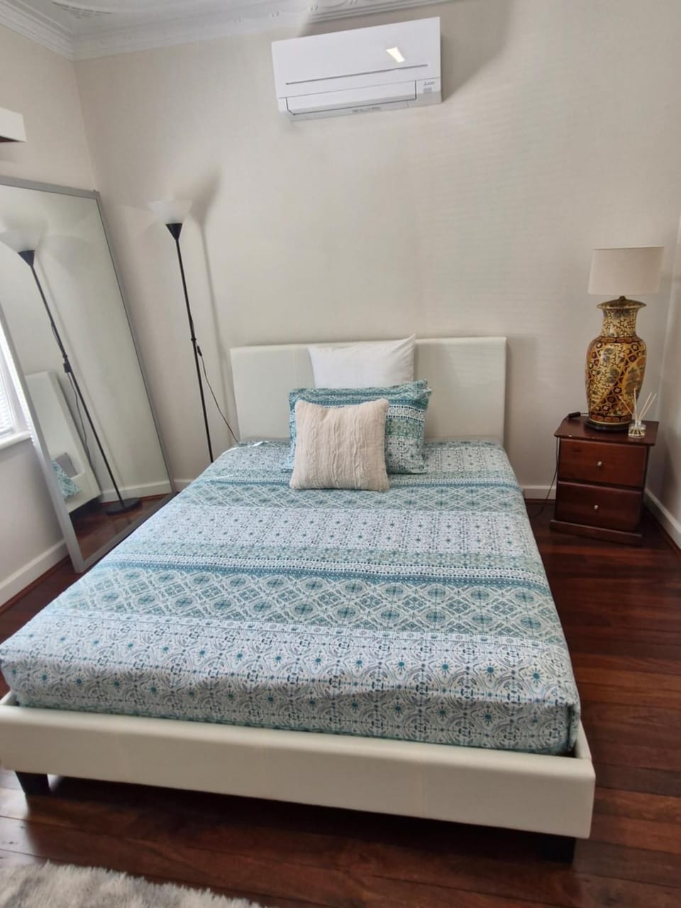 Bed, Bedroom, air conditioner, Internal: Not applicable to any particular room