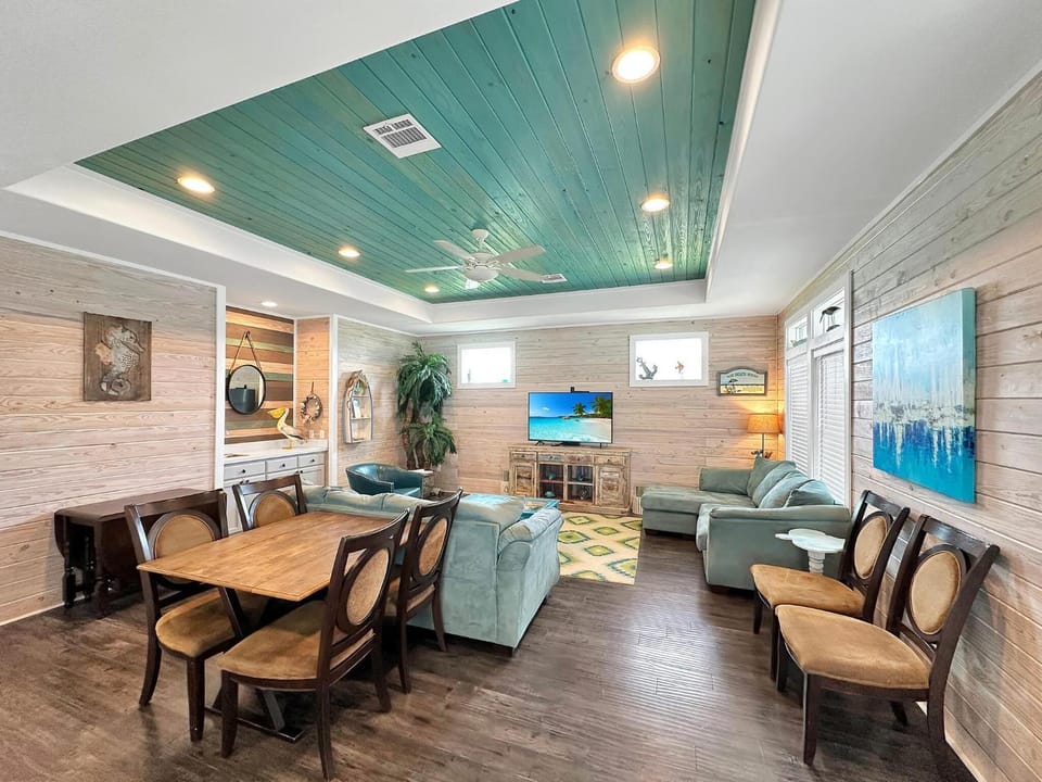 Turtle Beach House in Bolivar Peninsula