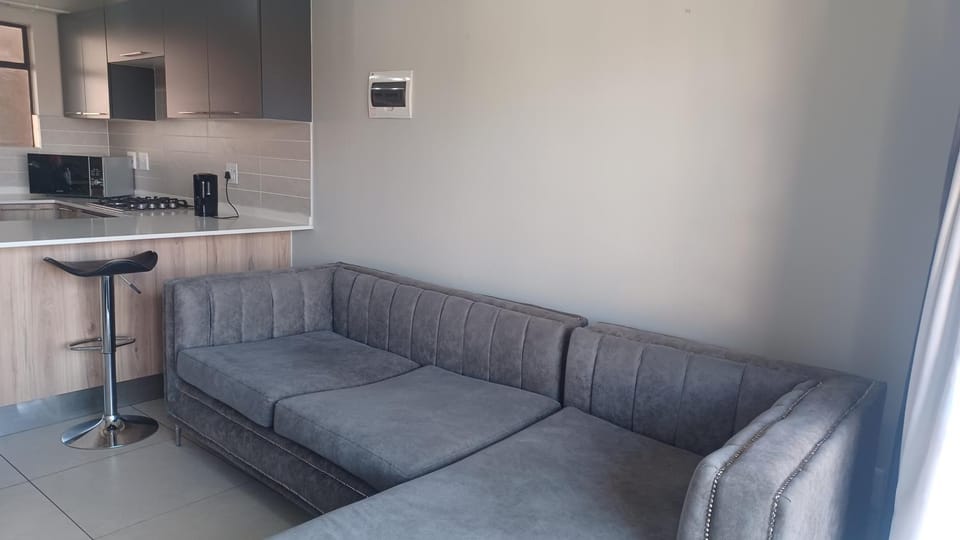 Generous Apartment at Waterfall Apartment in Sandton