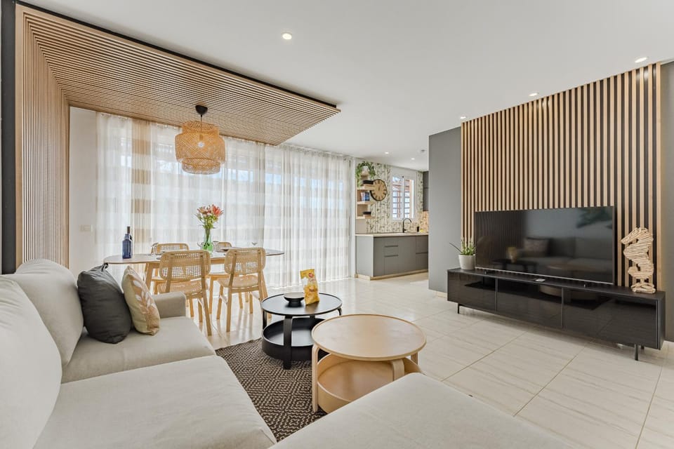 Communal lounge/ TV room, TV and multimedia, Living room