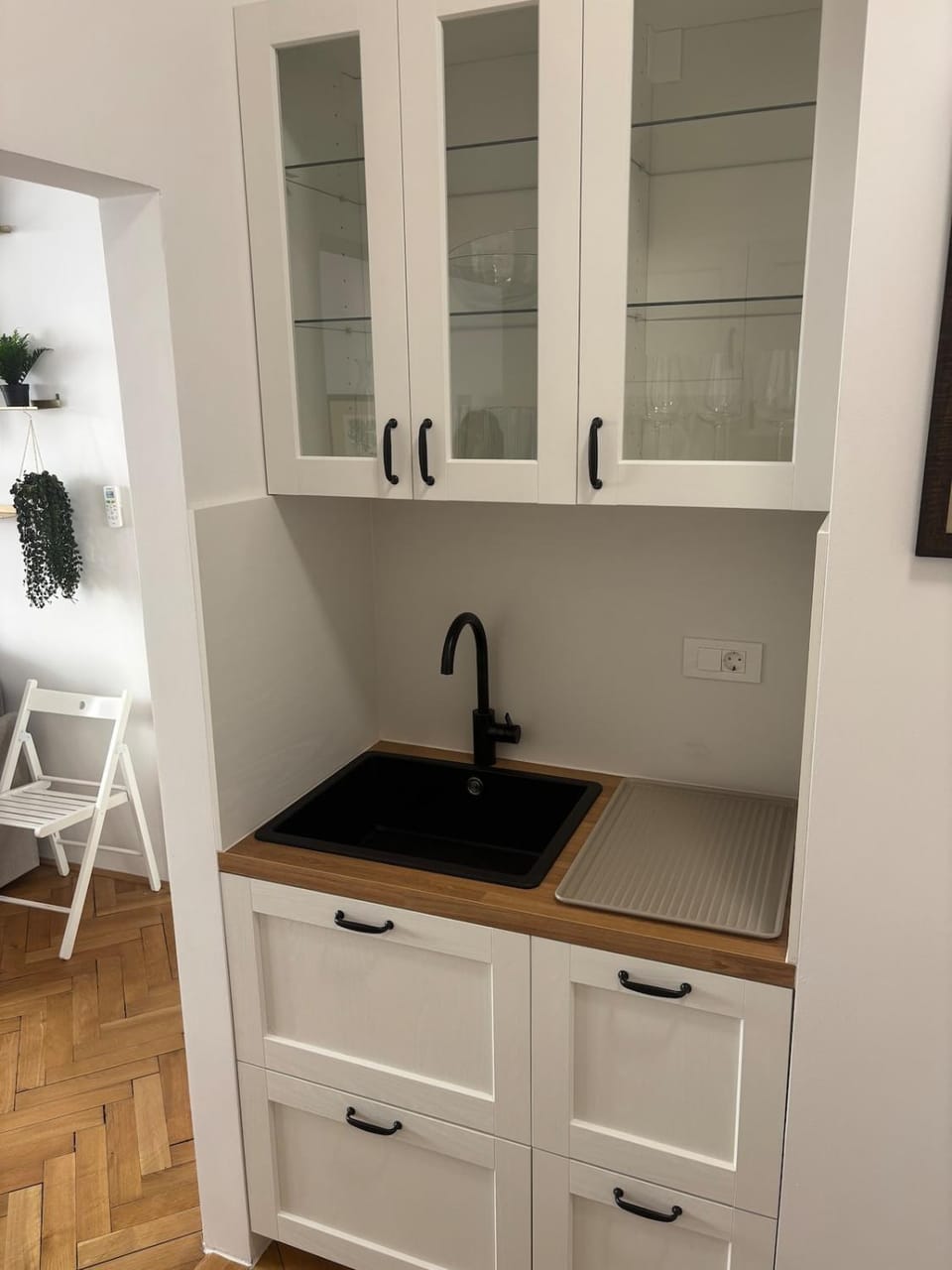 Kitchen or kitchenette, Decorative detail, Decorative detail