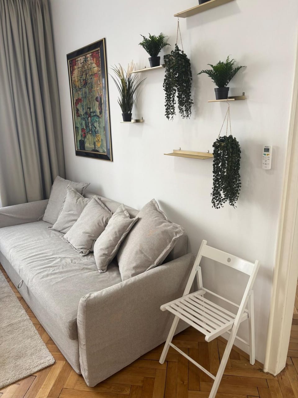 Living room, Decorative detail, Seating area