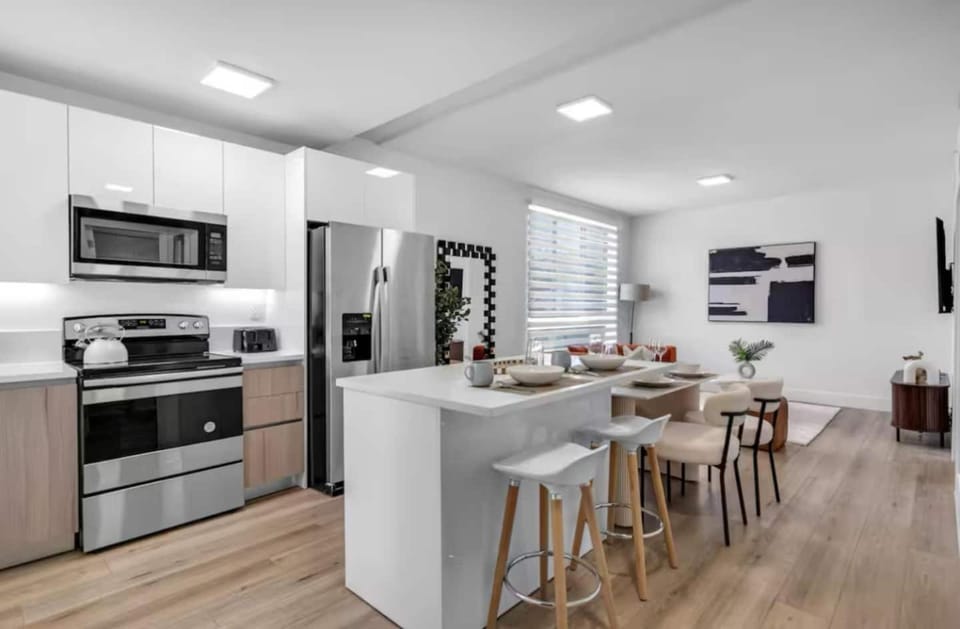 Central Location 2BR 2 BA #101 Apartment in Miami