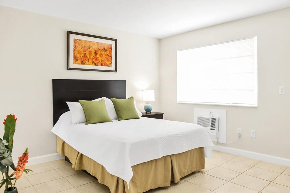 Mimo 9 Great Spot - Free Parking - Fast WiFi - Kitchen Apartment in Miami