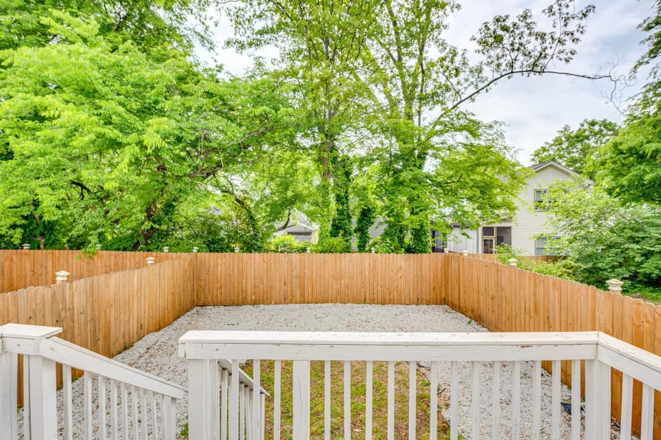Ideal ATL Stay Near Mercedes-Benz Stadium & Dtwn House in Atlanta