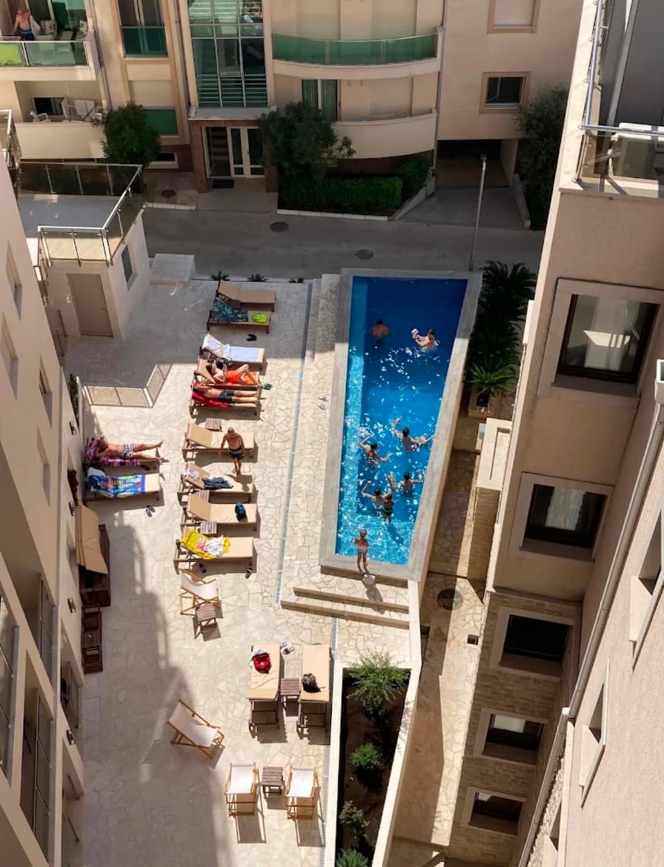 Swimming pool, sunbed