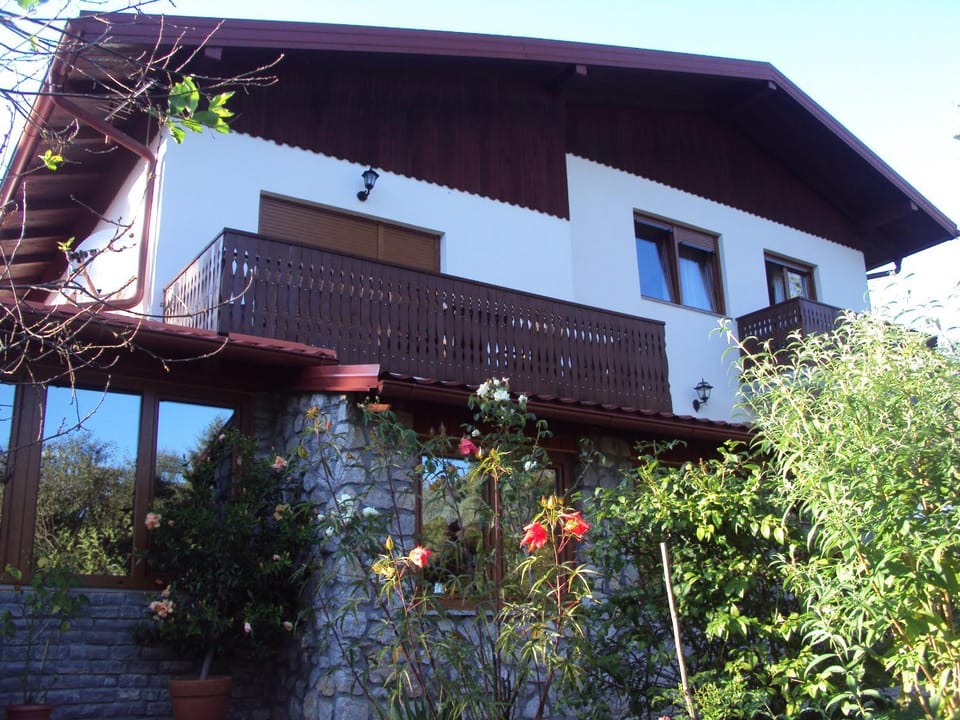 Property building, Balcony/Terrace