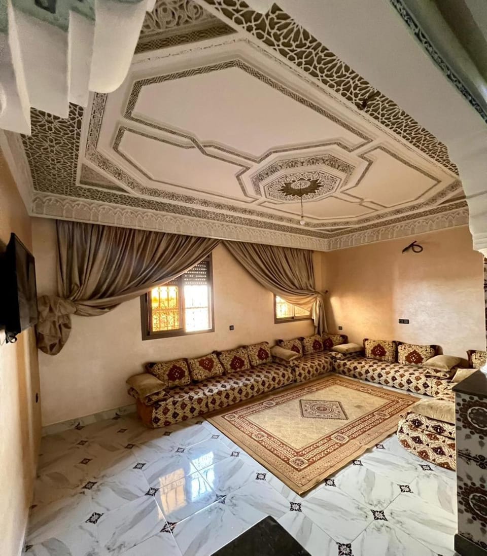 Appartement spacieux marocain traditionnel familial Apartment in Marrakesh