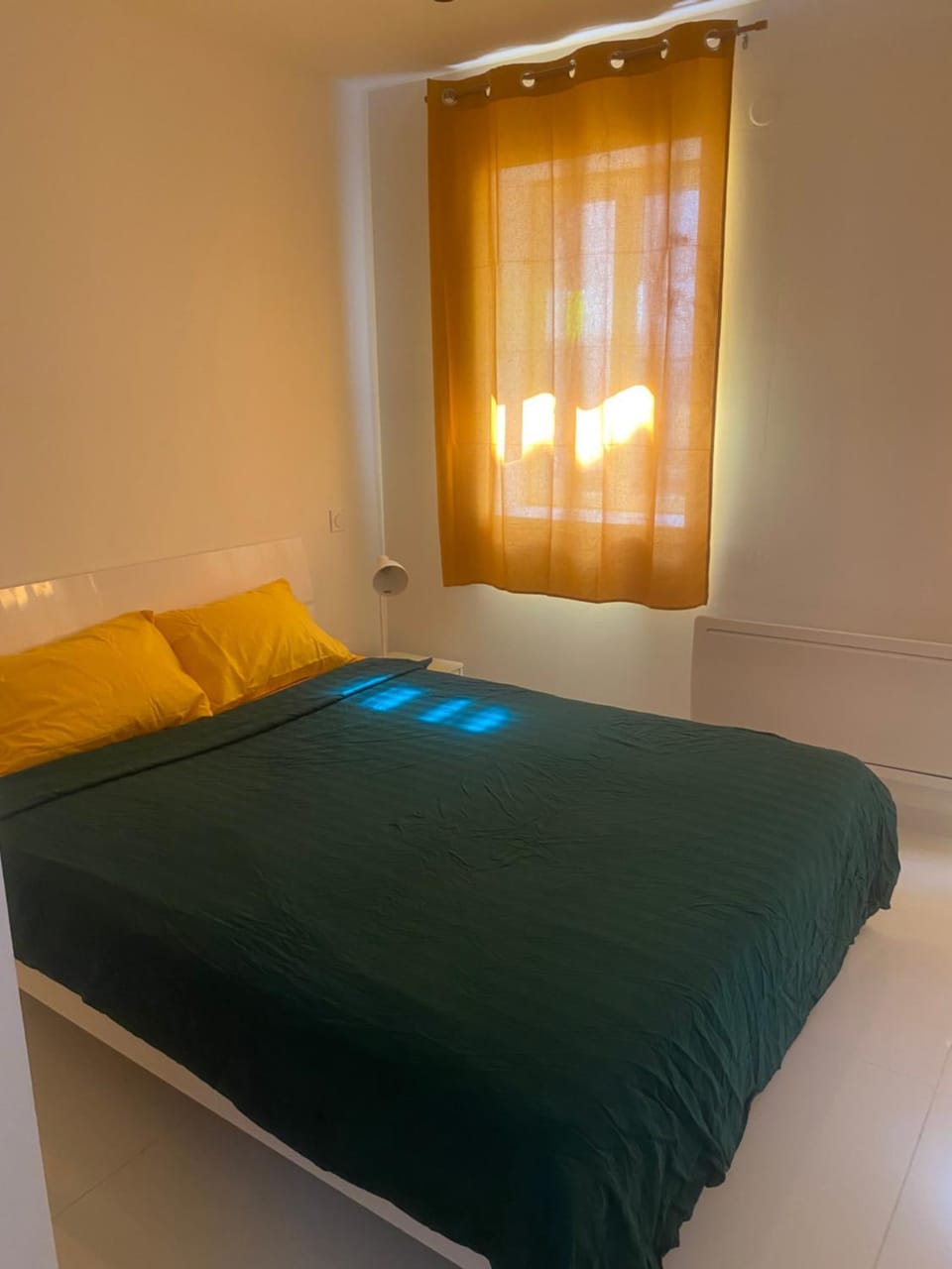 Chambre privée en centre-ville Vacation rental in Occitanie
