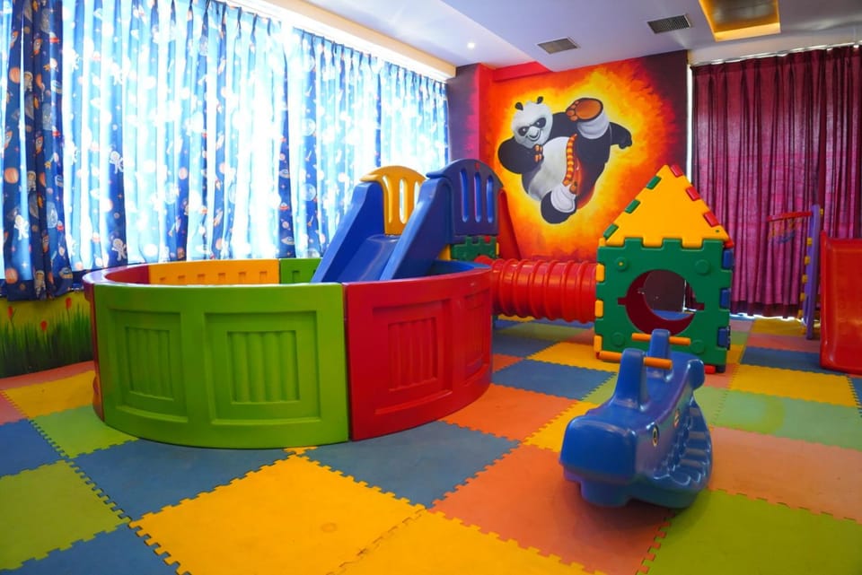 Children play ground, Kids's club