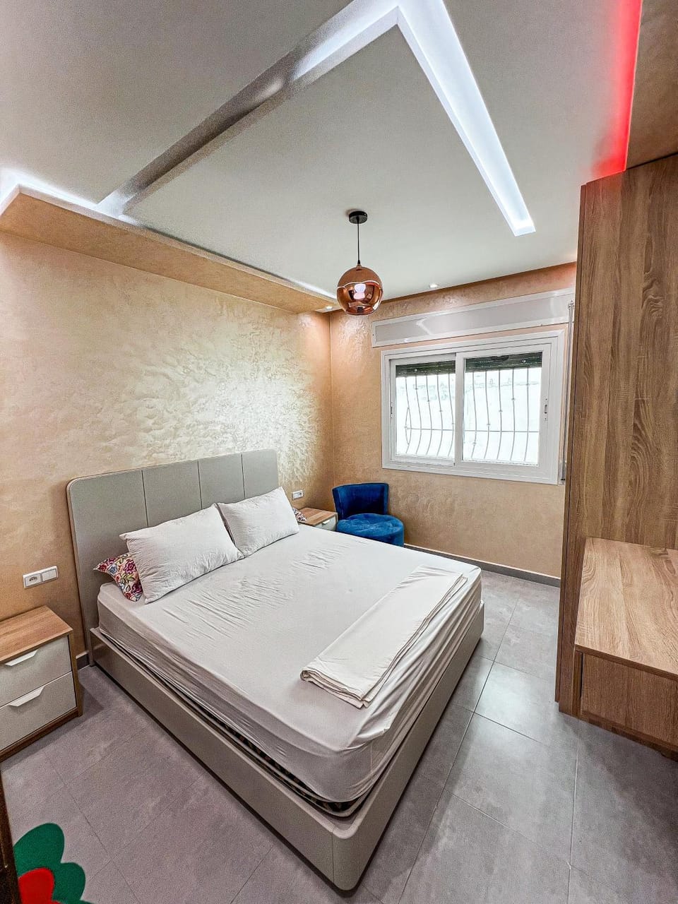 Bed, Photo of the whole room, Bedroom, wardrobe