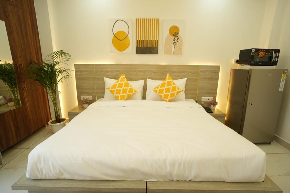The Empire Stays , Golf Course Road Hotel in Gurugram