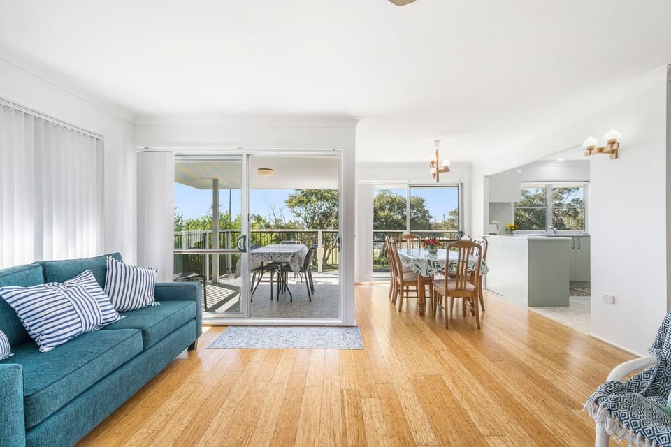 17 Jordan Avenue Apartment in Bonny Hills