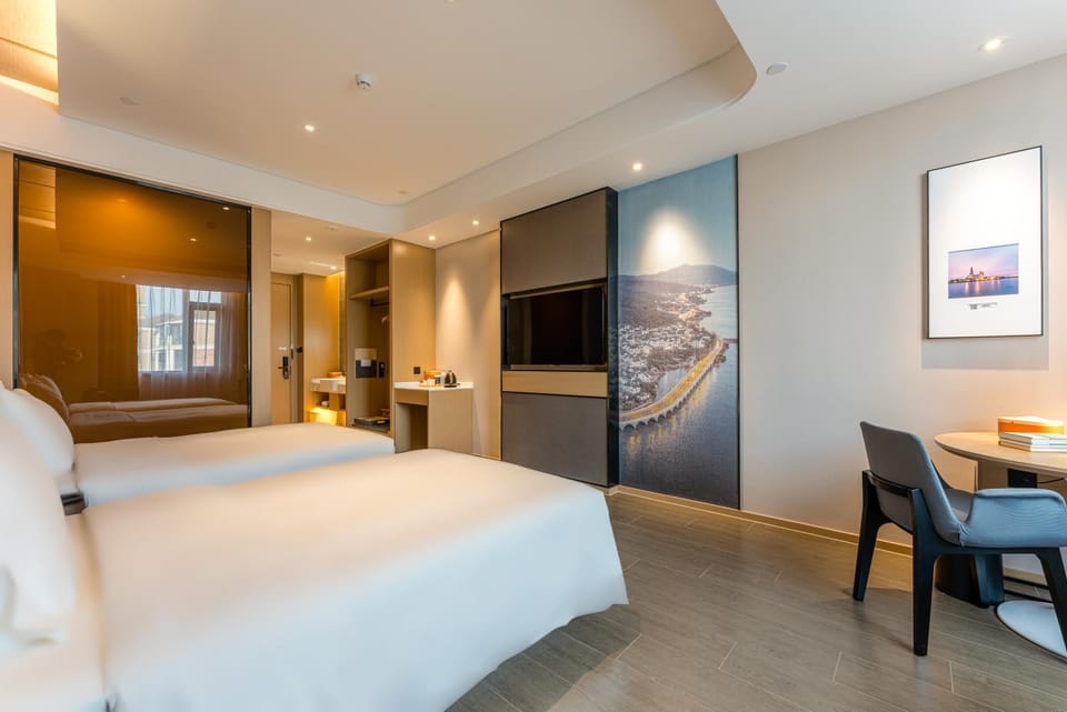 Atour Hotel Suzhou University Town Yuexi Subway Station Hotel in Suzhou