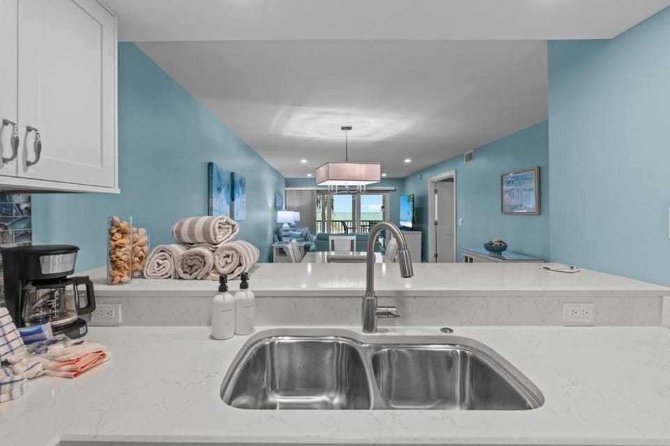 Sanibel Surfside 125 House in Sanibel Island