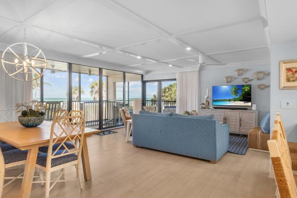 Sundial R206 House in Sanibel Island