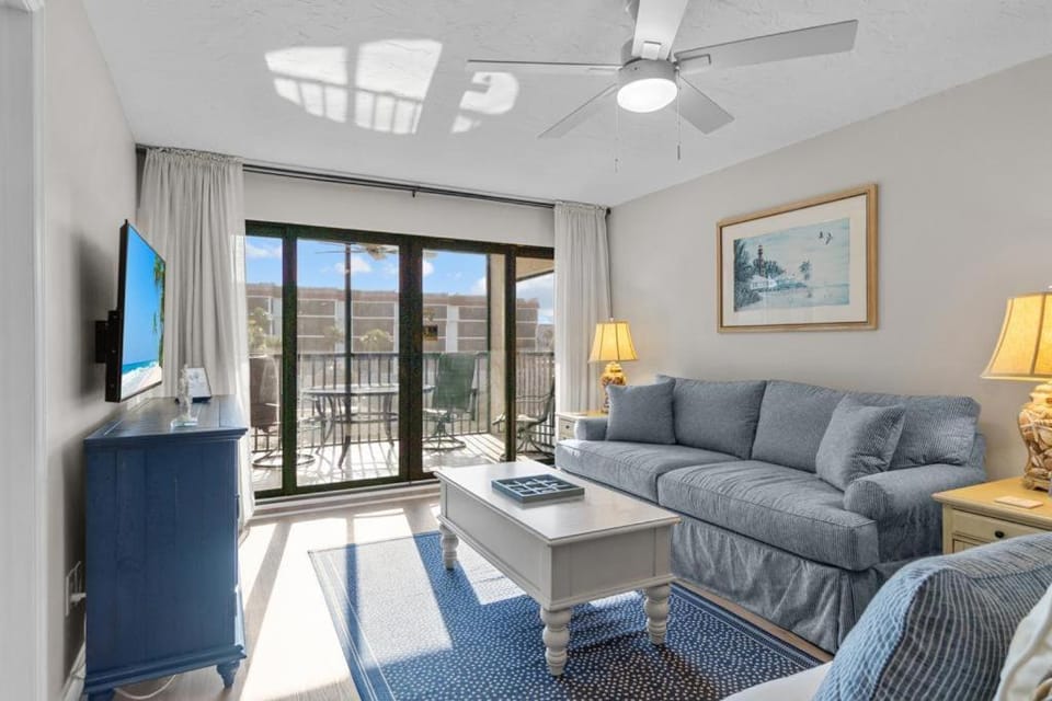 Pointe Santo B21 House in Sanibel Island
