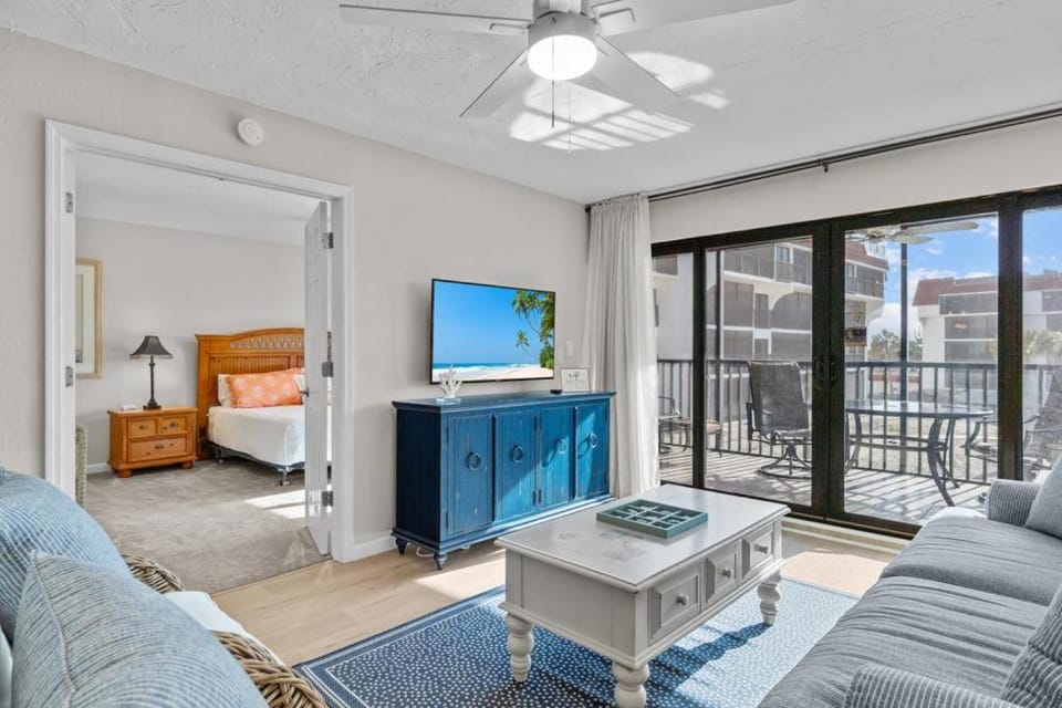 Pointe Santo B21 House in Sanibel Island