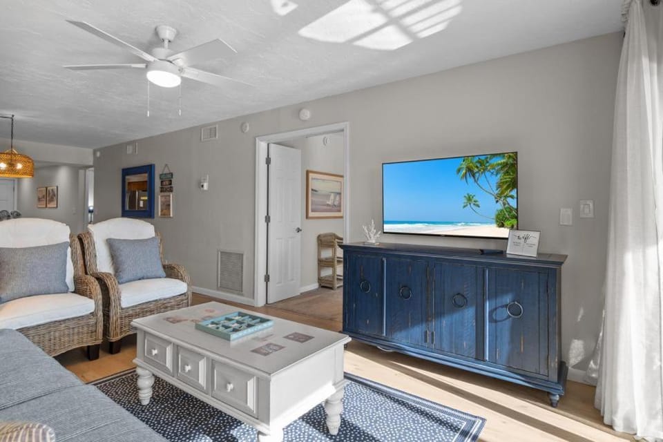 Pointe Santo B21 House in Sanibel Island