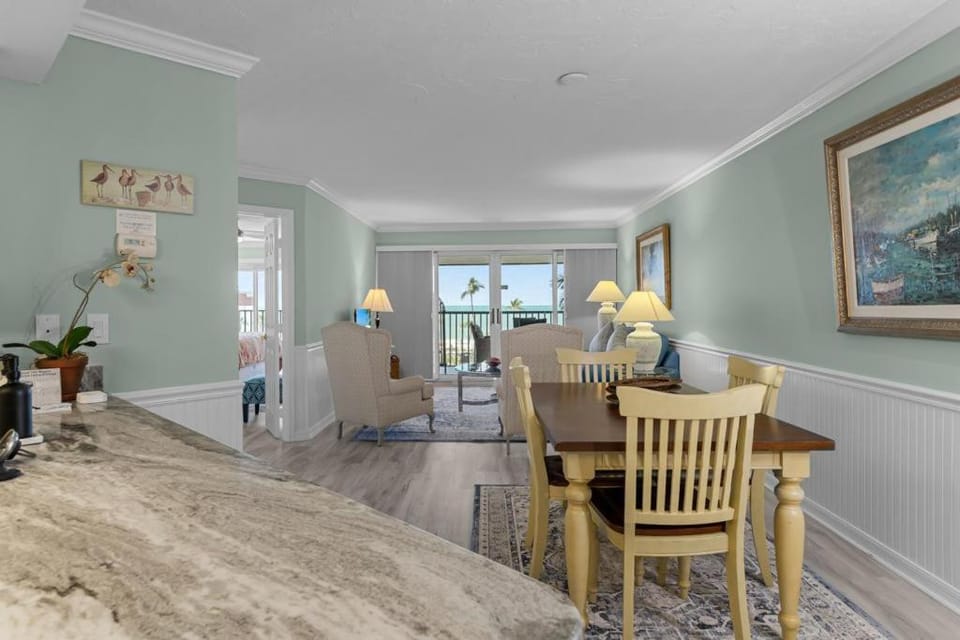 Pointe Santo C44 House in Sanibel Island