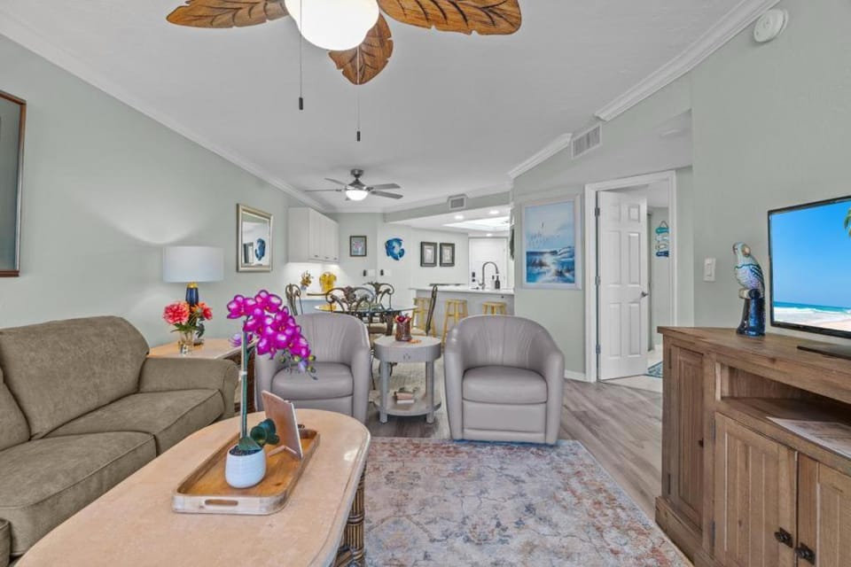 Pointe Santo C34 House in Sanibel Island