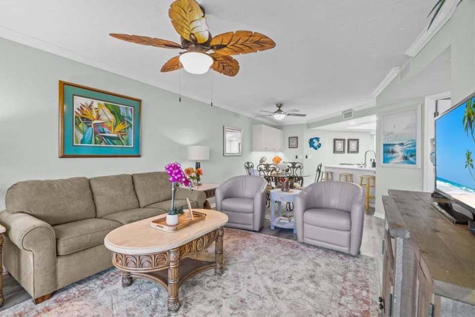 Pointe Santo C34 House in Sanibel Island