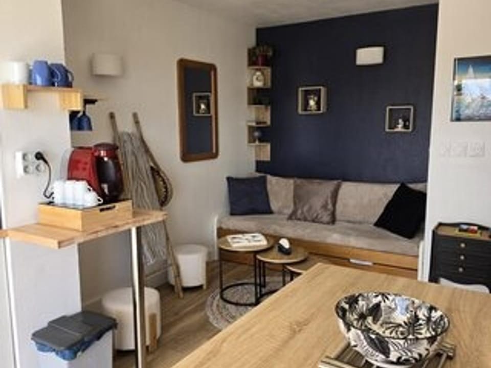 Appartement Bord de Mer avec Parking et Piscine - Confort et Commodité - FR-1-801-4 Apartment in Agde