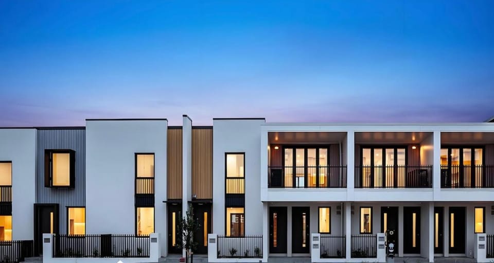 2BR City Townhouse with air con Courtyard and Parking House in Auckland