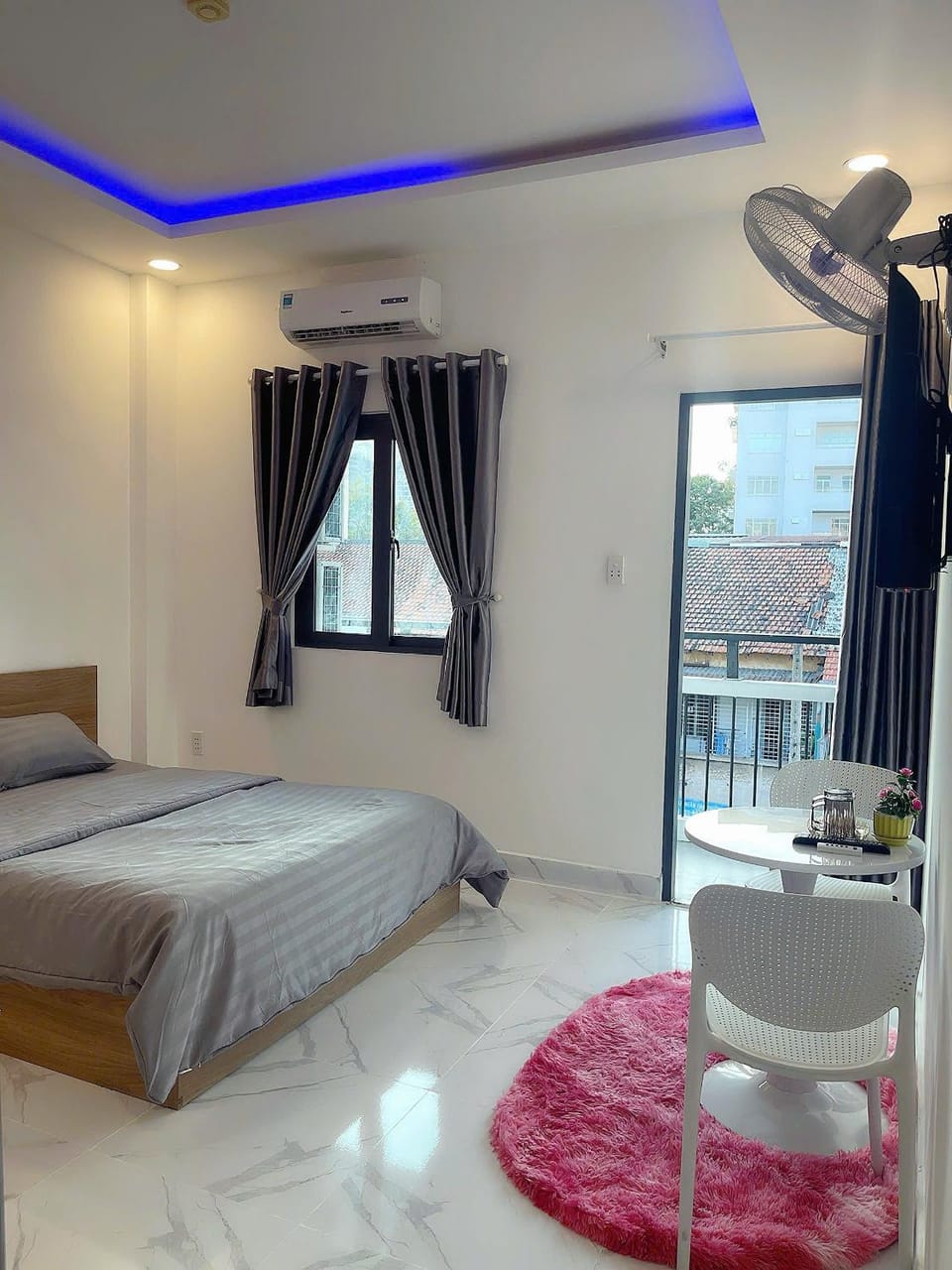 GPHOME - walk to bui vien 5 min Apartment in Ho Chi Minh City