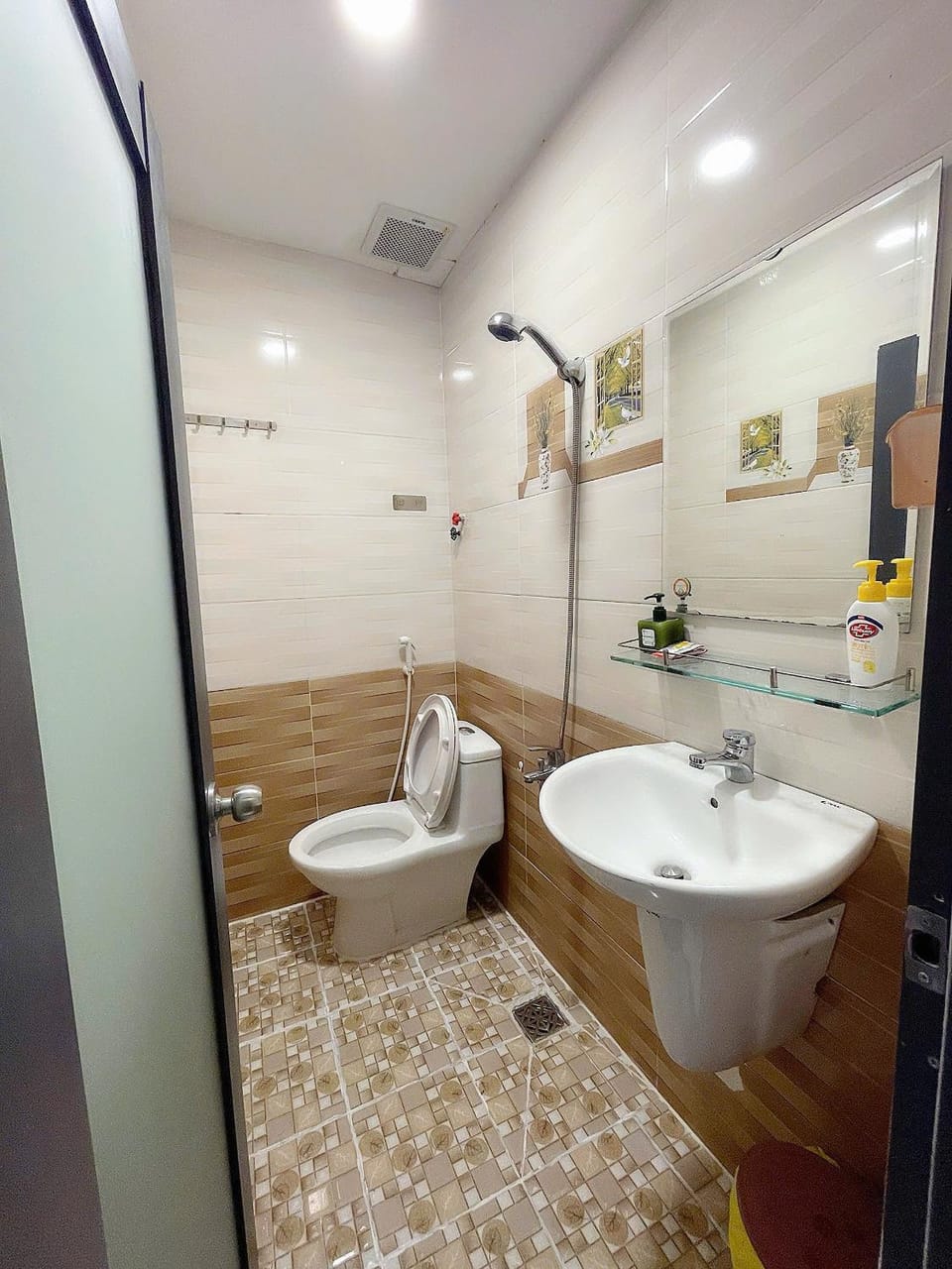 GPHOME - walk to bui vien 5 min Apartment in Ho Chi Minh City