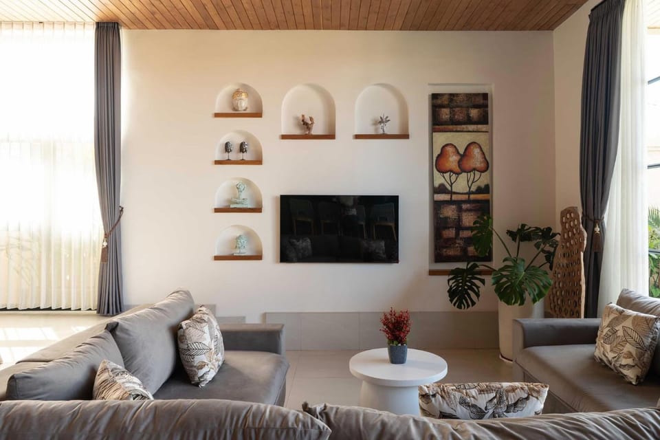 TV and multimedia, Living room, Seating area