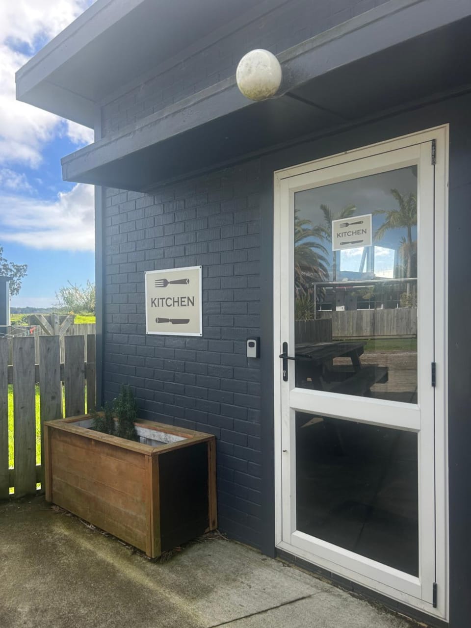 Communal kitchen, kitchen
