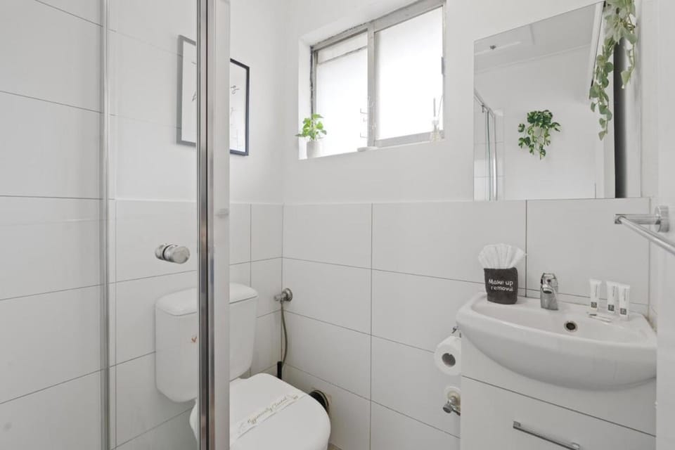 Chic Murrumbeena Retreat Apartment in Melbourne