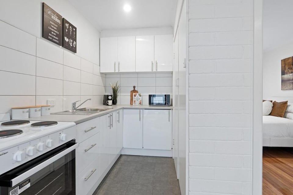 Chic Murrumbeena Retreat Apartment in Melbourne