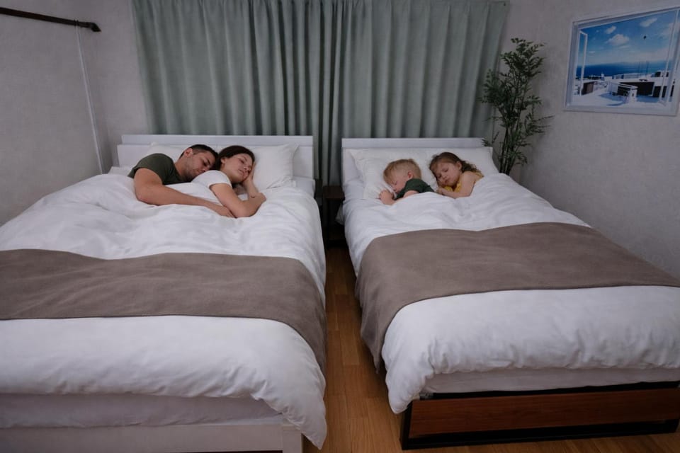 Bed, People, Photo of the whole room, Bedroom
