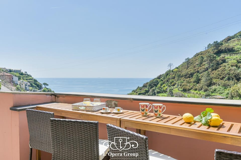 Day, Natural landscape, Balcony/Terrace, Food and drinks, Food, Mountain view, Sea view, Drinks
