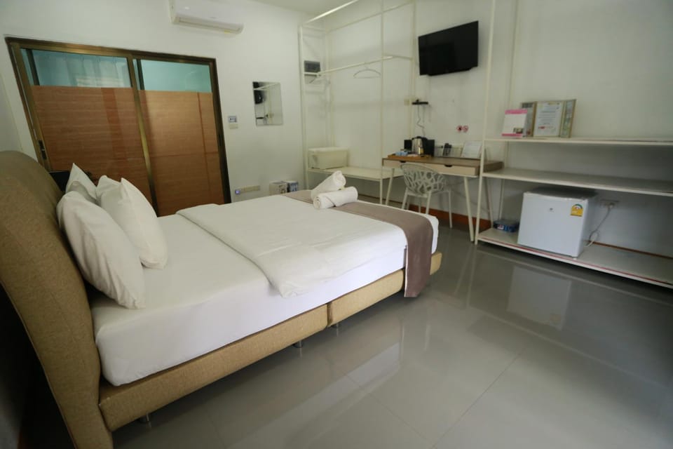 Khumsaps Hotel - ขุมทรัพย์โฮเทล Bed and Breakfast in Laos