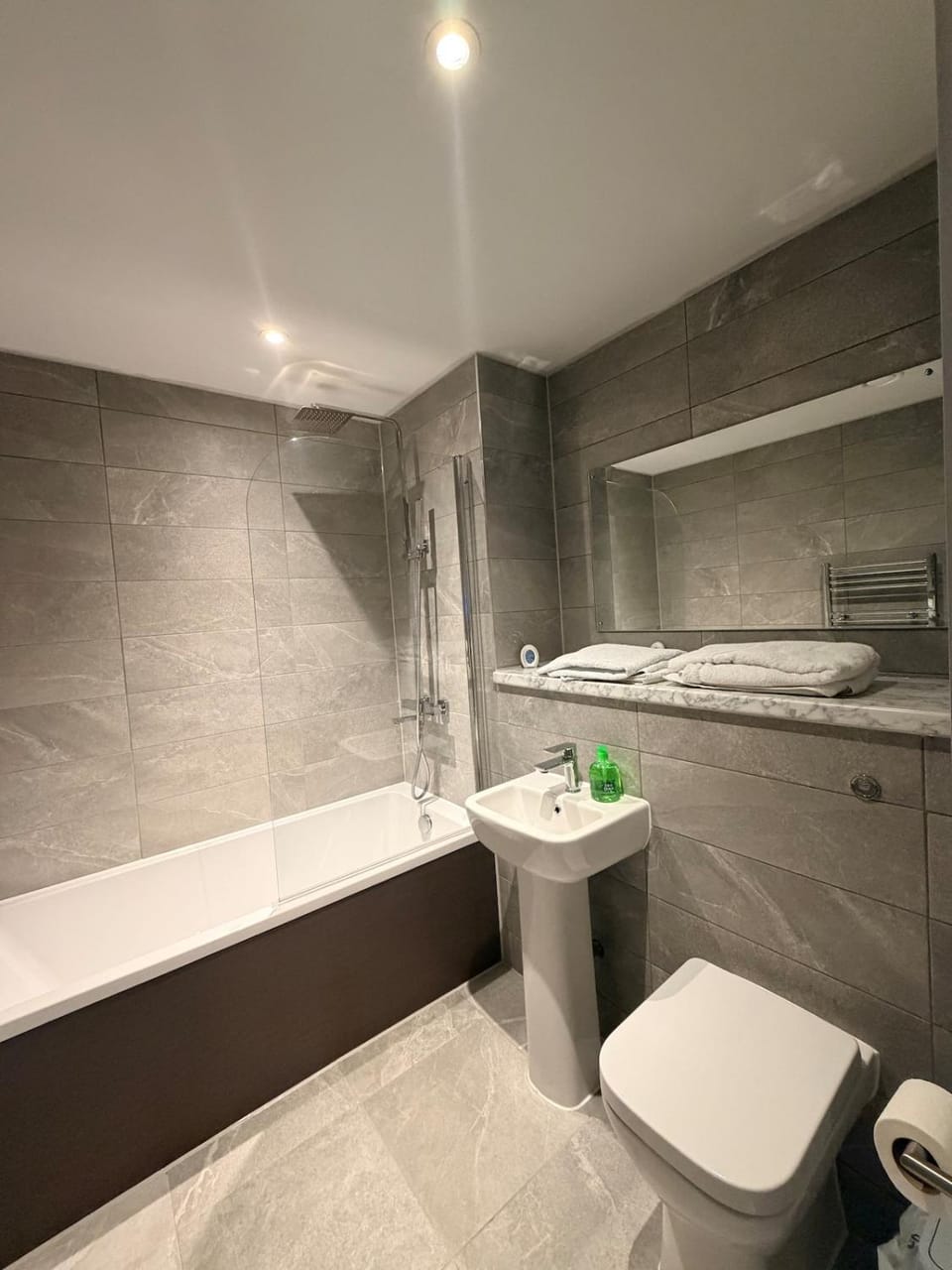 Simple haven Bed and Breakfast in Salford
